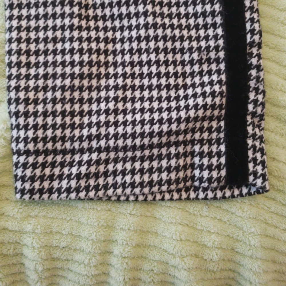 Pants - Picture 2 of 4